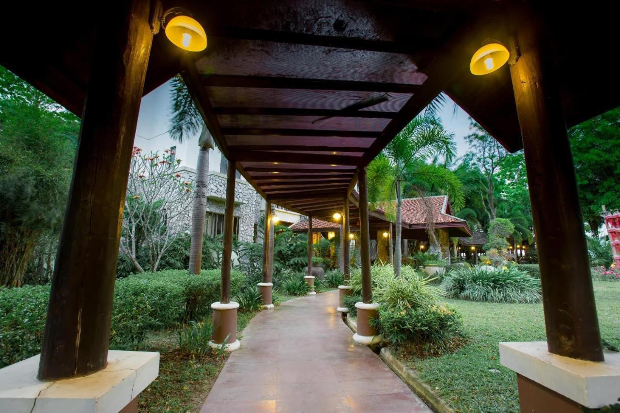 Jirung Health Village Mae Rim Exterior foto